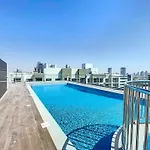 Uni Estate - Fresh One Bedroom